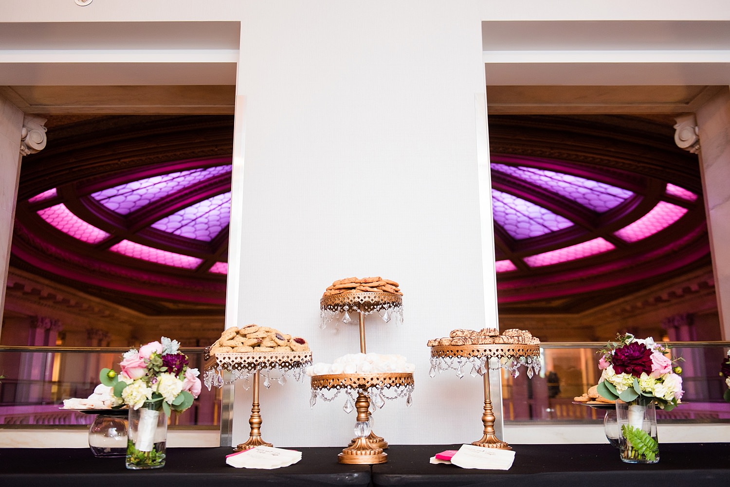 renaissance hotel pittsburgh cookie tables wedding • Renaissance Hotel Pittsburgh Weddings